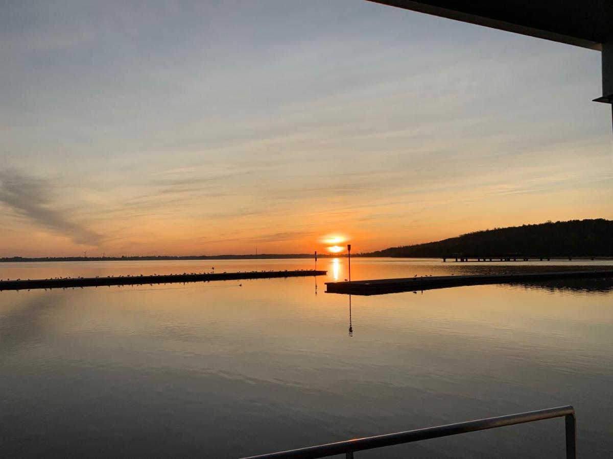 Hausboote Marina Braunsbedra Villa Buitenkant foto