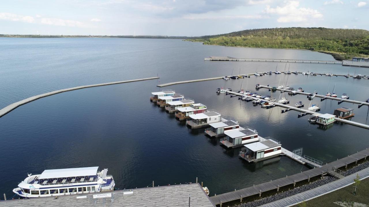 Hausboote Marina Braunsbedra Villa Buitenkant foto