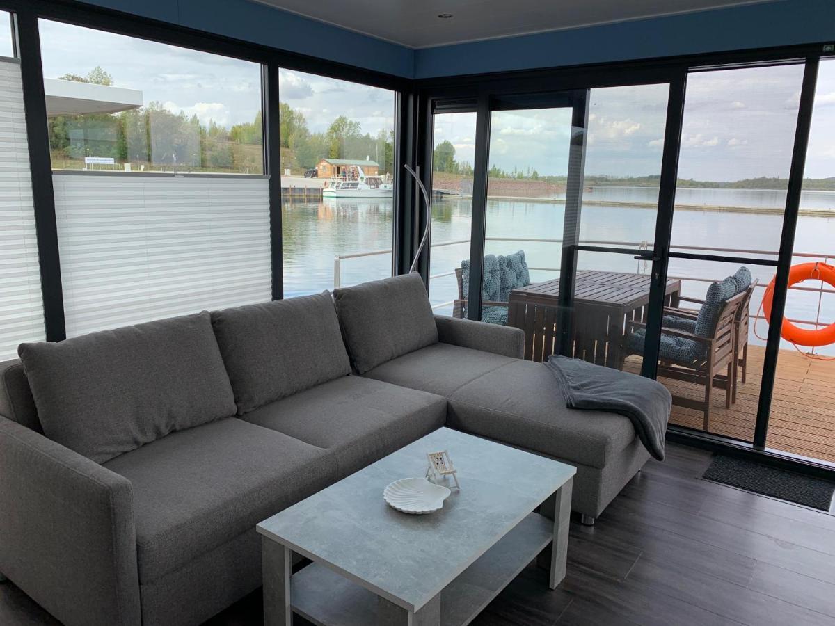 Hausboote Marina Braunsbedra Villa Buitenkant foto
